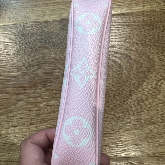Louis Vuitton Mini Pochette Pink Escale
